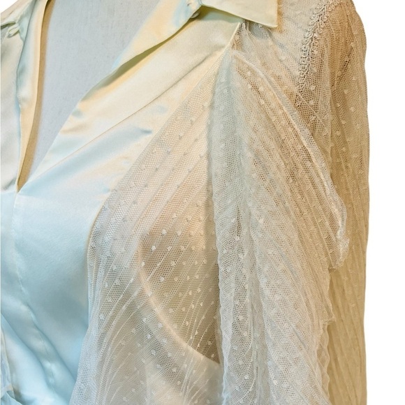 ASOS WOMEN’S BEAUTIFUL WHITE LONG SHEER SLEEVES V NECKLINE TOP SIZE 12 - Picture 11 of 13